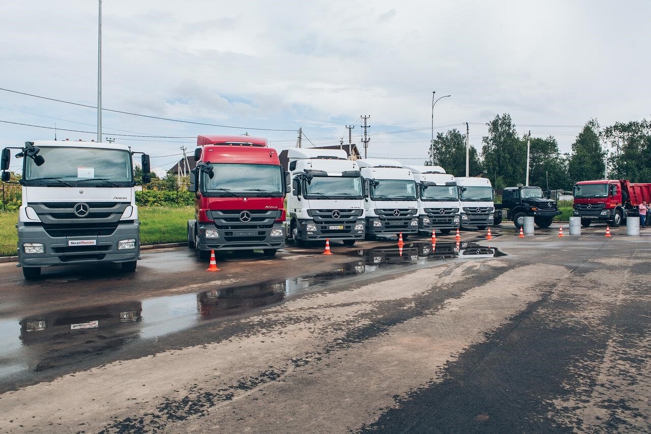 Юнайтед Трак Сервисиз в Ложках с200