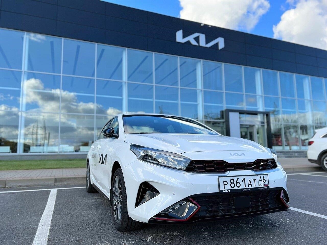 КорсГрупп - Официальный дилер Kia в Курске улица Энгельса, 173Е, офис 2