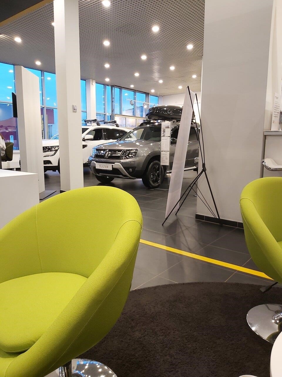 Автосалон FAVORIT MOTORS Renault в Москве Коптевская улица, 69А, стр. 1