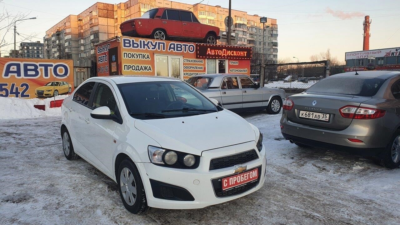 Авторынок Автодисконт в Череповце Северный район, 219-й микрорайон, ТЕРРИТОРИЯ АВТОСТОЯНКИ