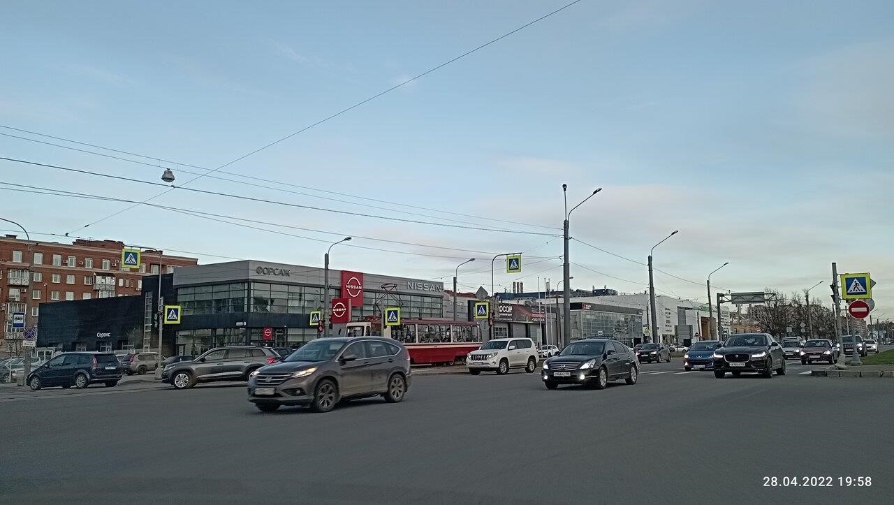 Форсаж Nissan в Санкт-Петербурге улица Хошимина, 1