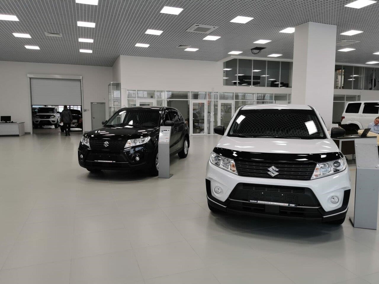 Сатурн, Suzuki в Челябинске улица Молодогвардейцев, 2